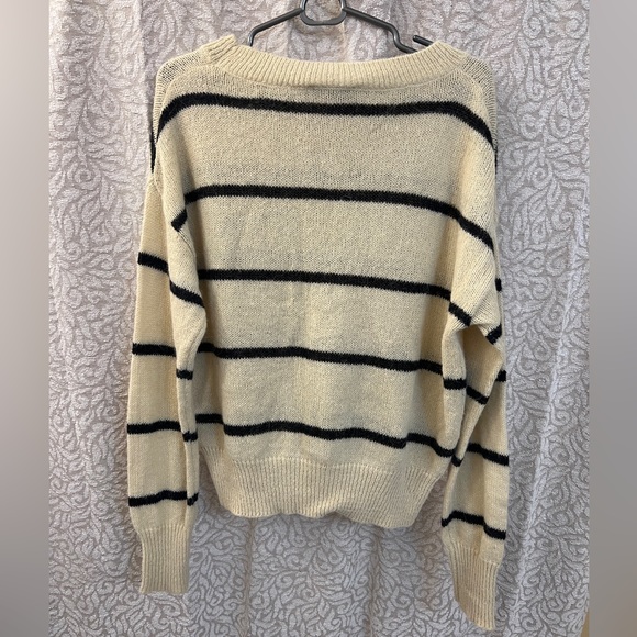 NWOT Wildfox Whiskey Sweater 🥃✨ - Picture 6 of 10